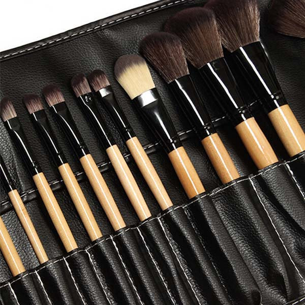24-piece makeup brush set